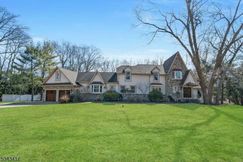 867 Woodfield Rd, Franklin Lakes Boro, NJ 07417