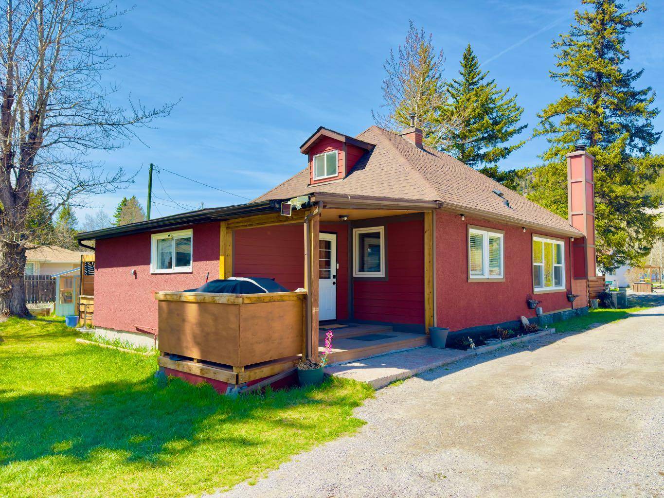 Coleman, AB T0K0M0,6034 16 Avenue