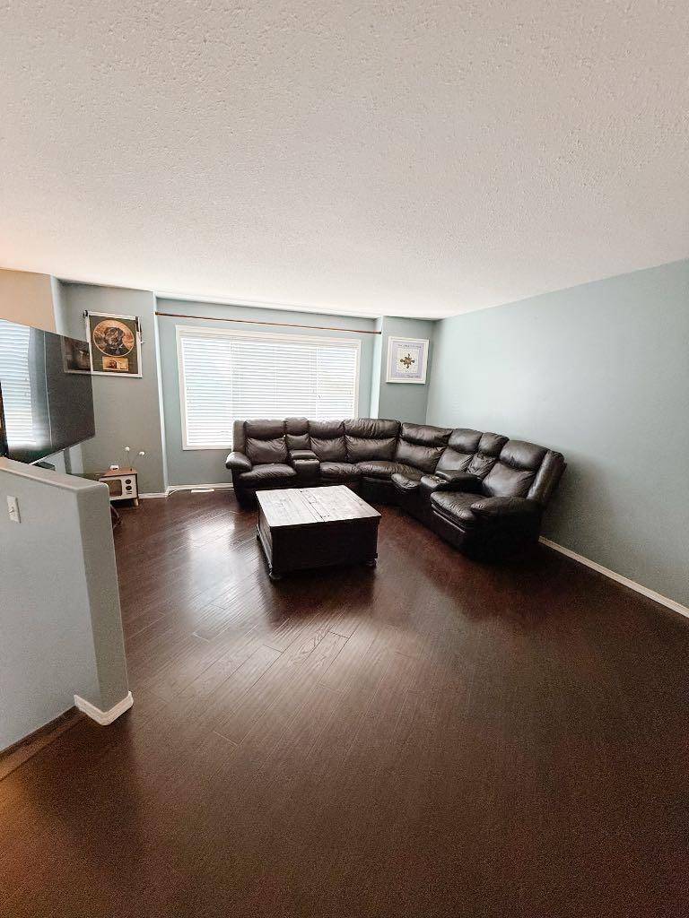 Rocky Mountain House, AB T4T 1V9,6839 59 Street Close