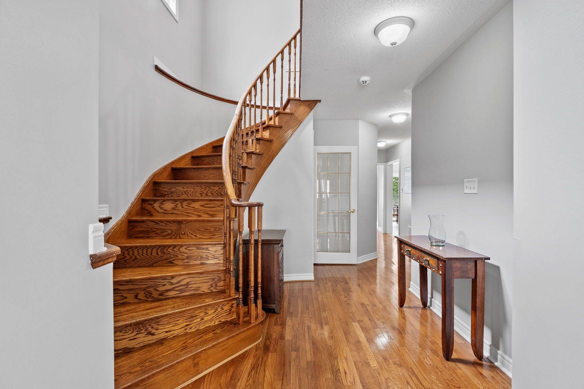 Newmarket, ON L3X 2V8,648 Society CRES