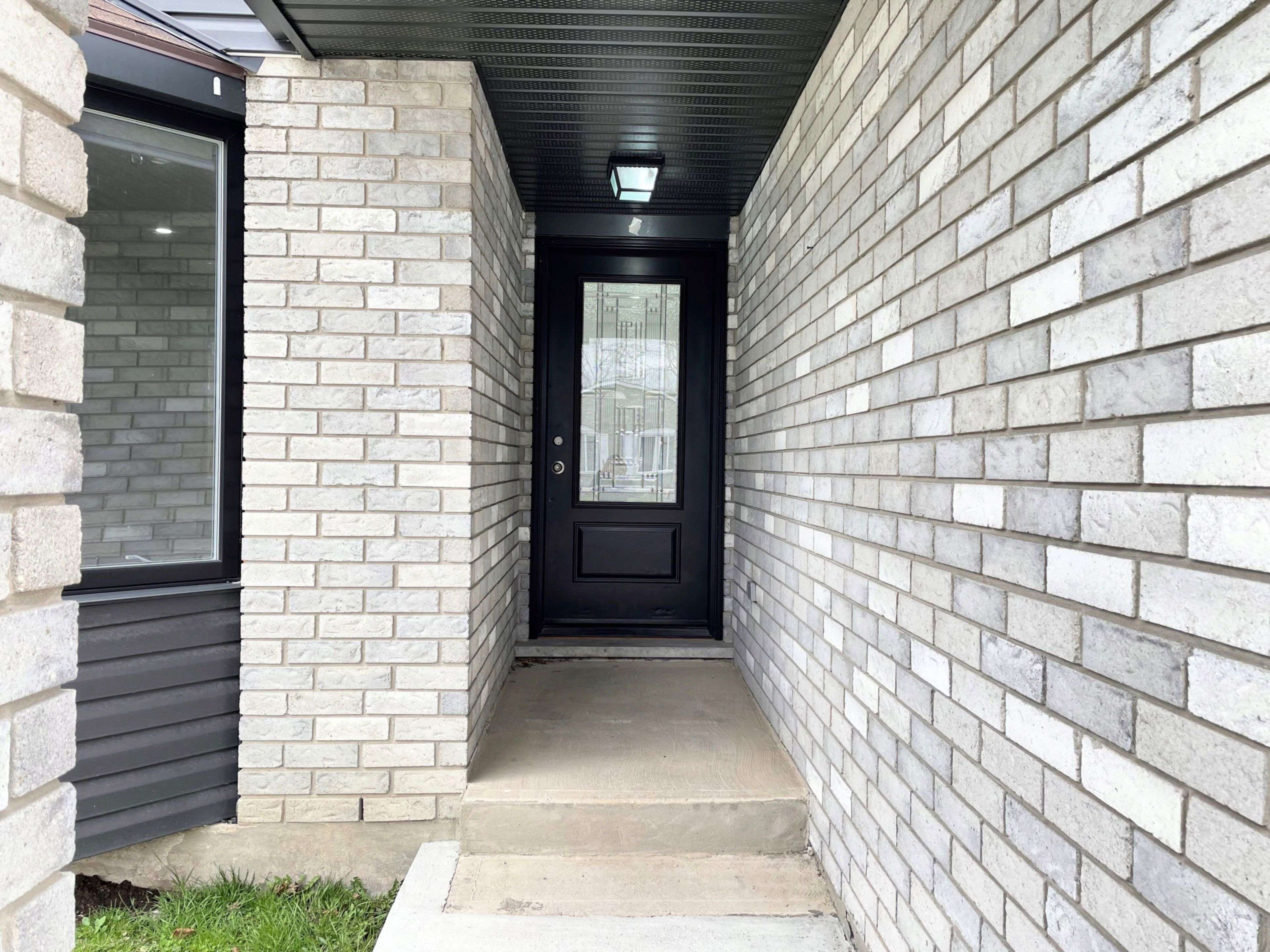 Niagara Falls, ON L2G 7T7,5965 Crimson DR