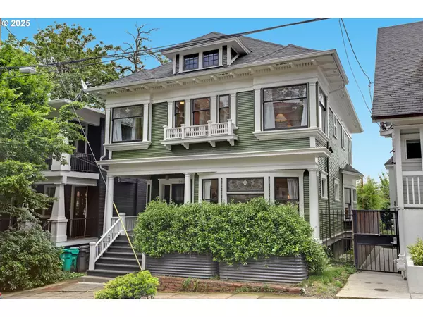 Portland, OR 97210,26 NW 22ND PL