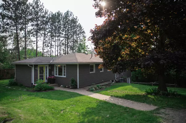22 Robert DR, Faraday, ON K0L 1C0