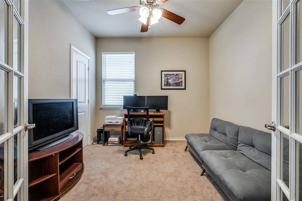 Denton, TX 76208,5825 Loveland Drive
