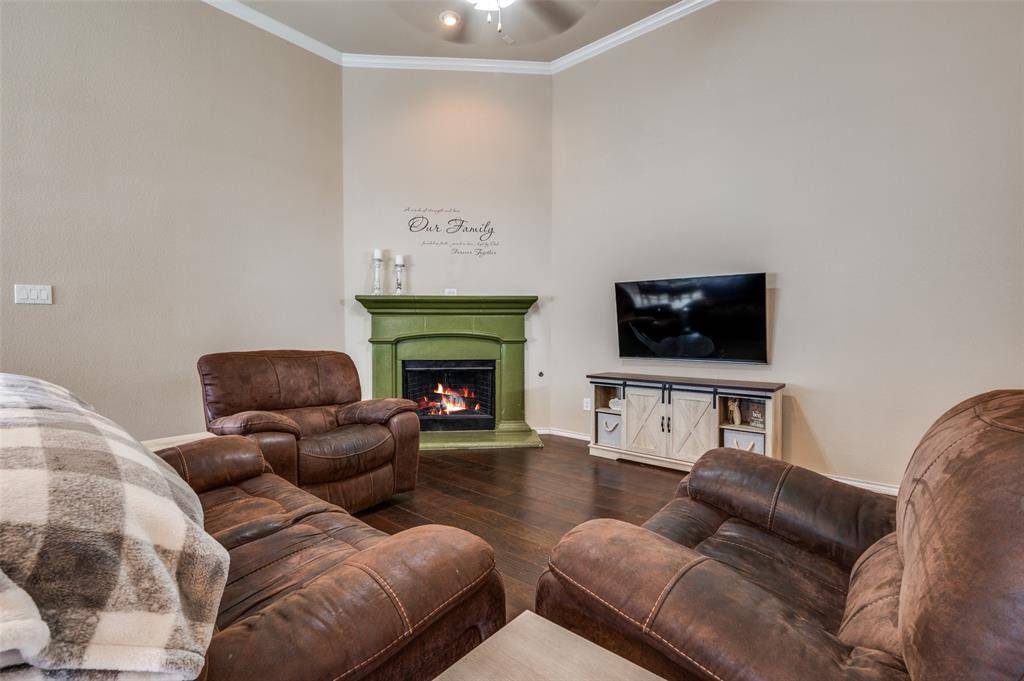 Denton, TX 76208,5825 Loveland Drive