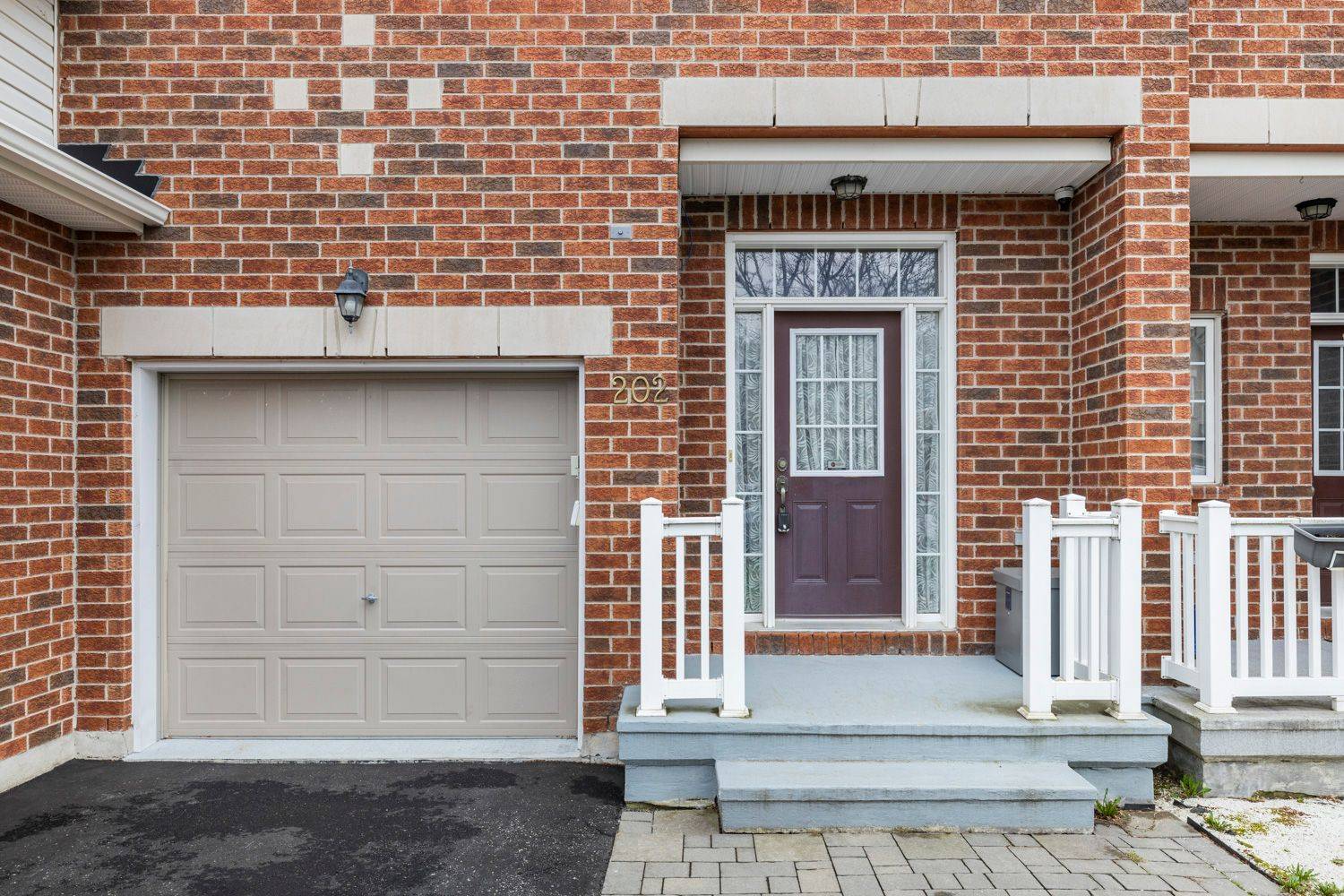 Kanata, ON K2M 0A6,202 Waymark CRES