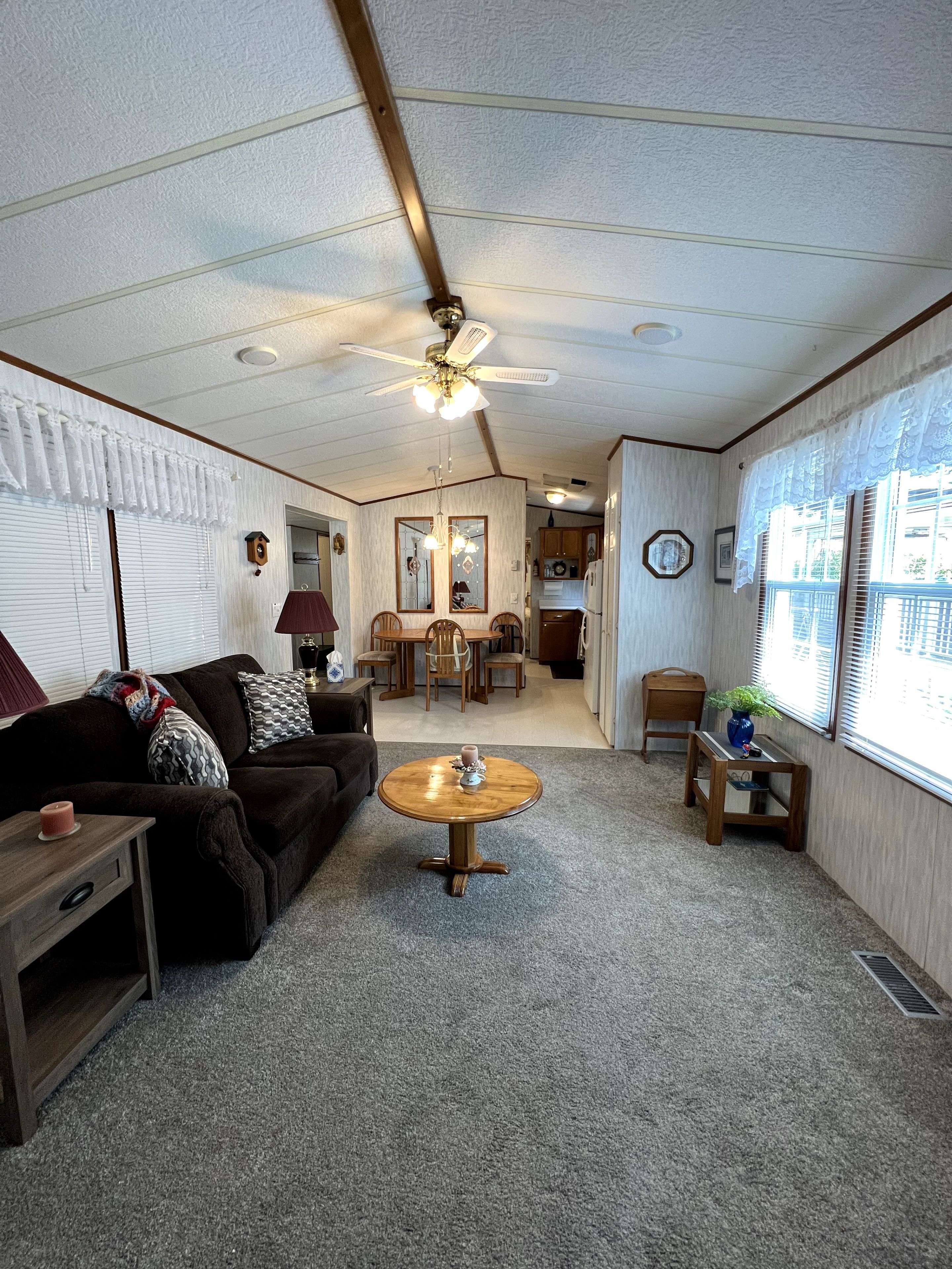 South Bruce Peninsula, ON N0H 2G0,47 Sauble Falls Pkwy #8