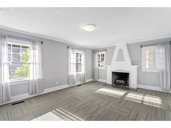 Portland, OR 97213,2125 NE 48TH AVE