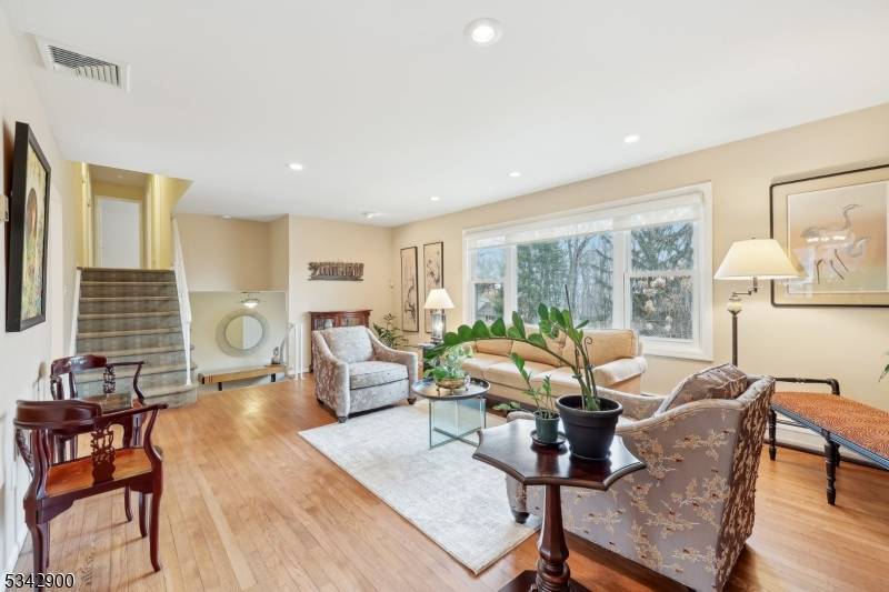 Parsippany-troy Hills Twp., NJ 07950,12 Skyview Ter