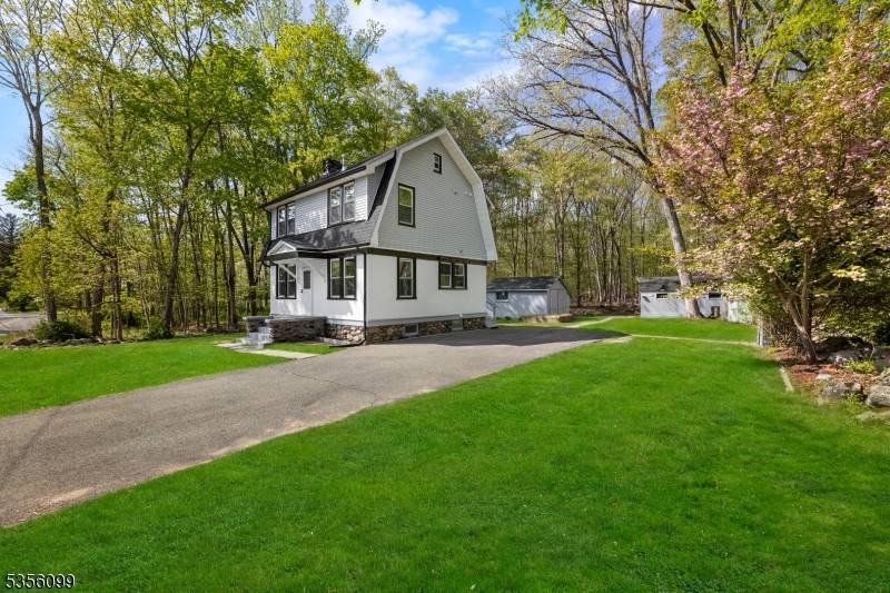 Boonton Twp., NJ 07005,19 Oak Rd