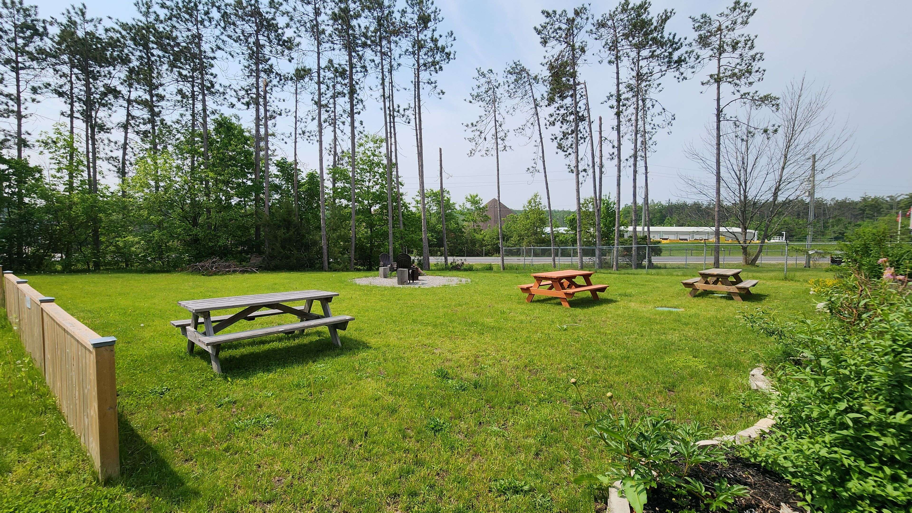 Springwater, ON L9X 1J4,1148 Snow Valley RD #5