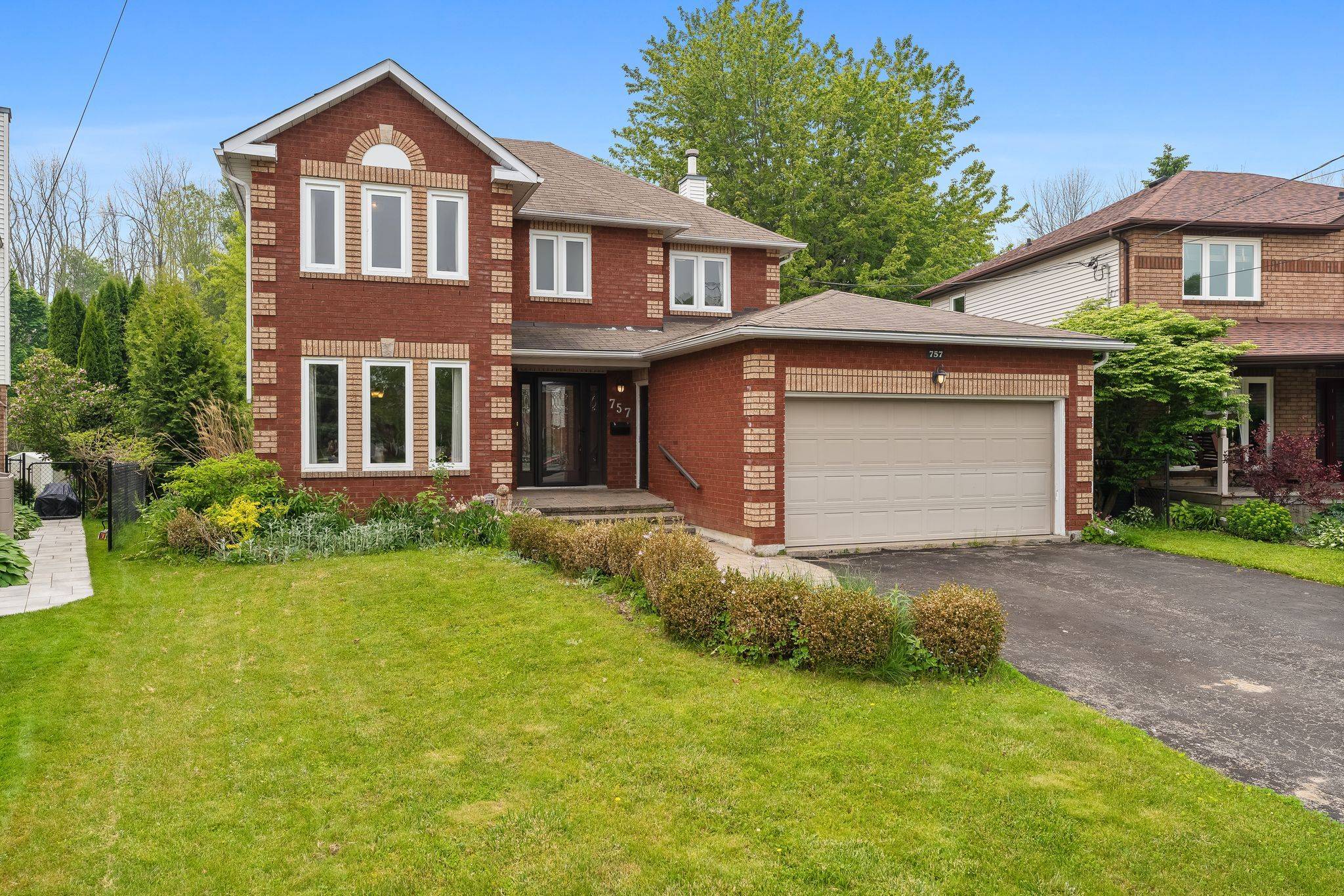 Cobourg, ON K9A 5K7,757 Beatty CRES