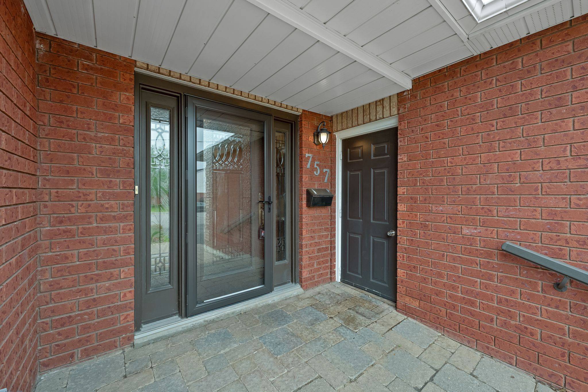 Cobourg, ON K9A 5K7,757 Beatty CRES