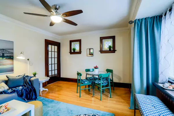 Toronto W02, ON M6S 3X9,494 Armadale AVE #Main Floor Apartment