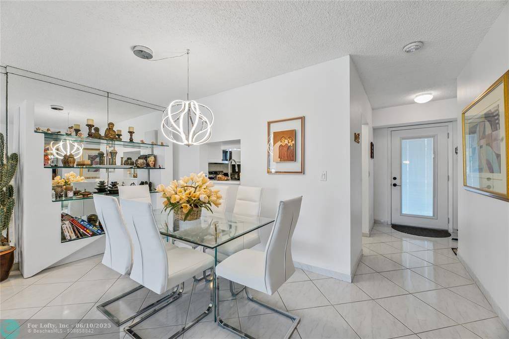 Dania Beach, FL 33004,1025 SE 4th Ave  #101