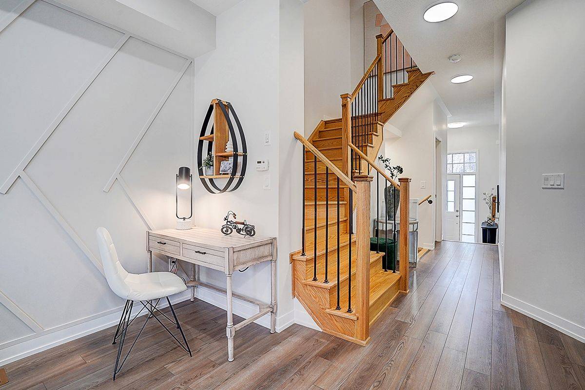Newmarket, ON L3X 3A8,103 Knott End CRES