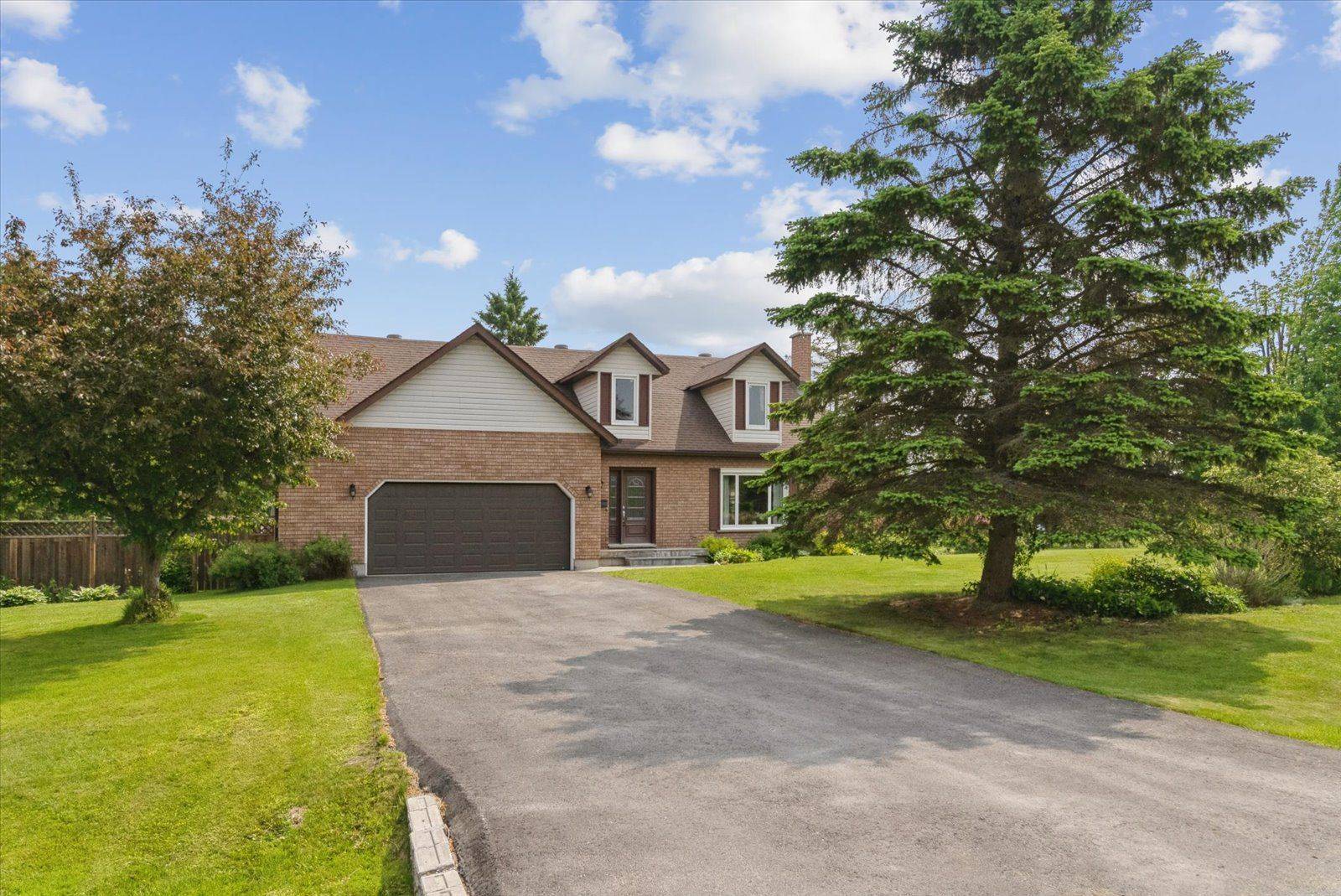 Oro-medonte, ON L0L 2E0,2 Elm CT