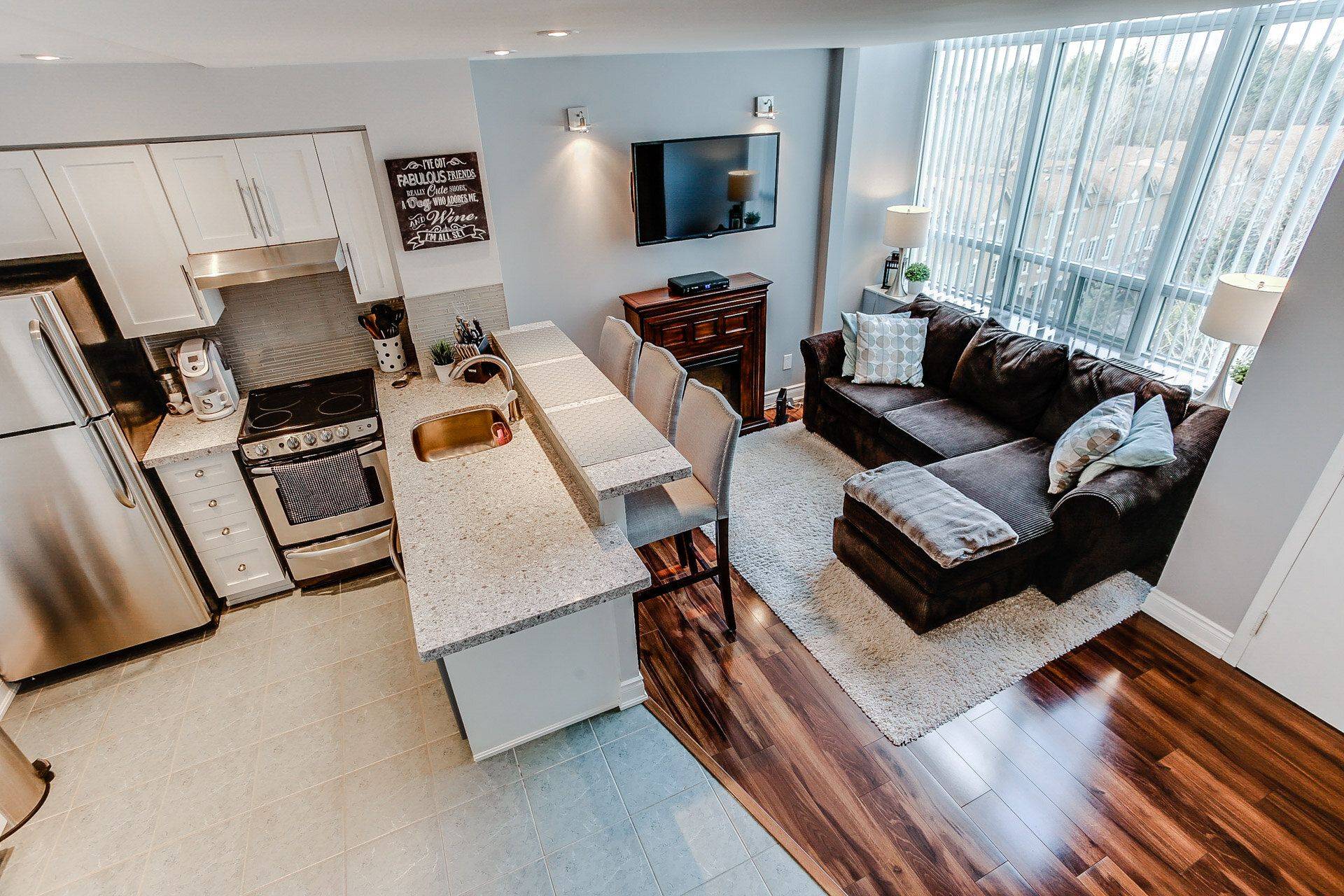 Toronto W06, ON M8Y 4G6,300 Manitoba ST #426