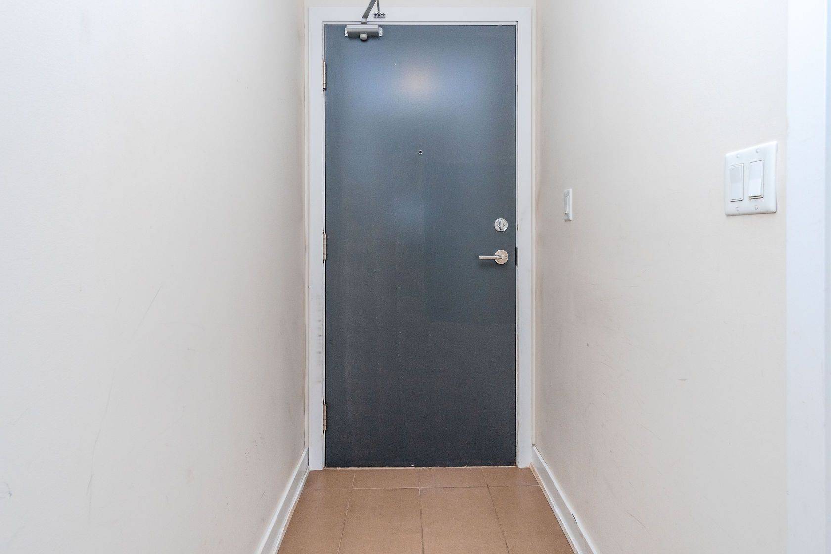 Mississauga, ON L5B 0E9,4070 Confederation Pkwy #3202