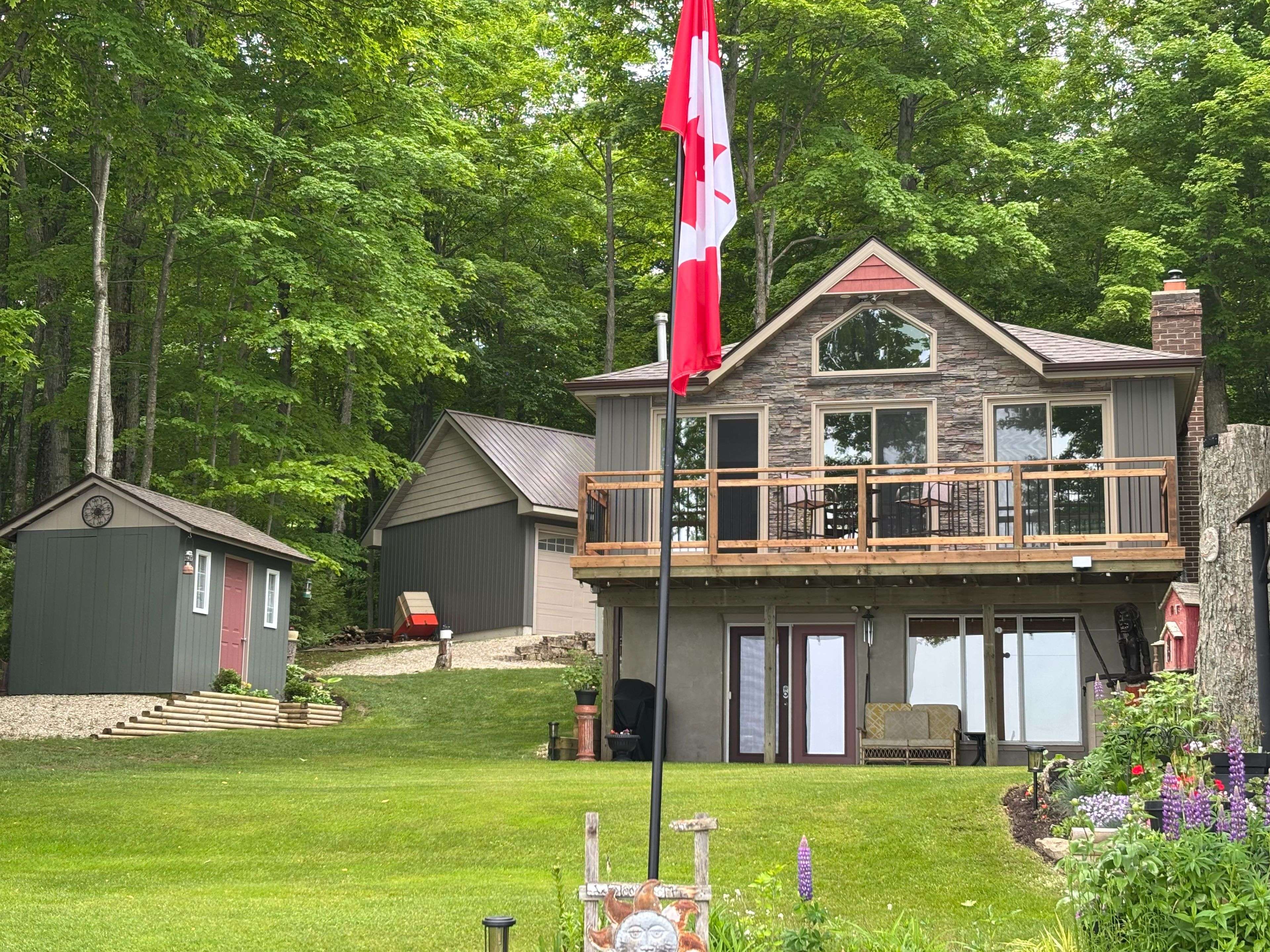 Grey Highlands, ON N0C 1E0,173 Macdonalds RD