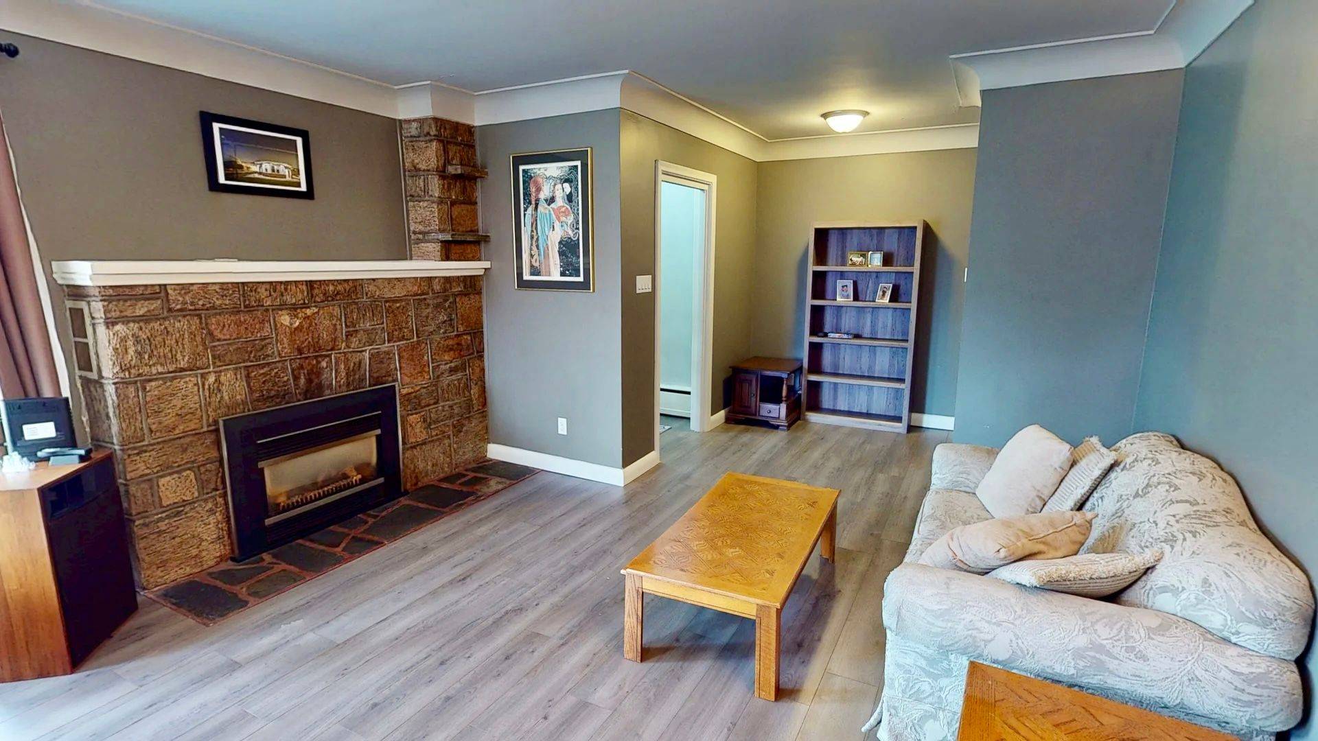 North Bay, ON P1B 5A2,625 Scollard ST