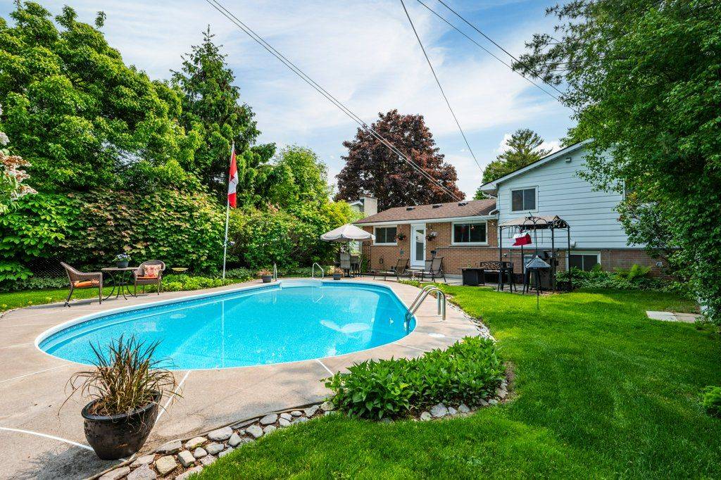 Kingston, ON K7M 5B1,670 Sussex BLVD