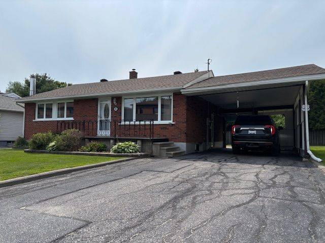 865 Clarence ST, North Bay, ON P1B 3W1