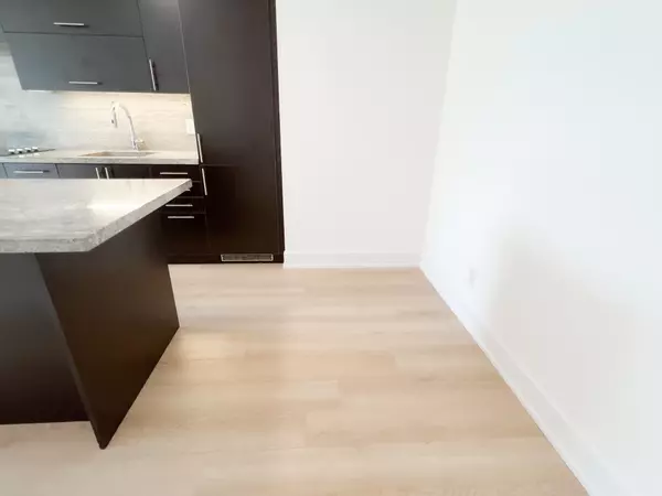 Toronto C14, ON M2N 0G5,2 Anndale DR #502