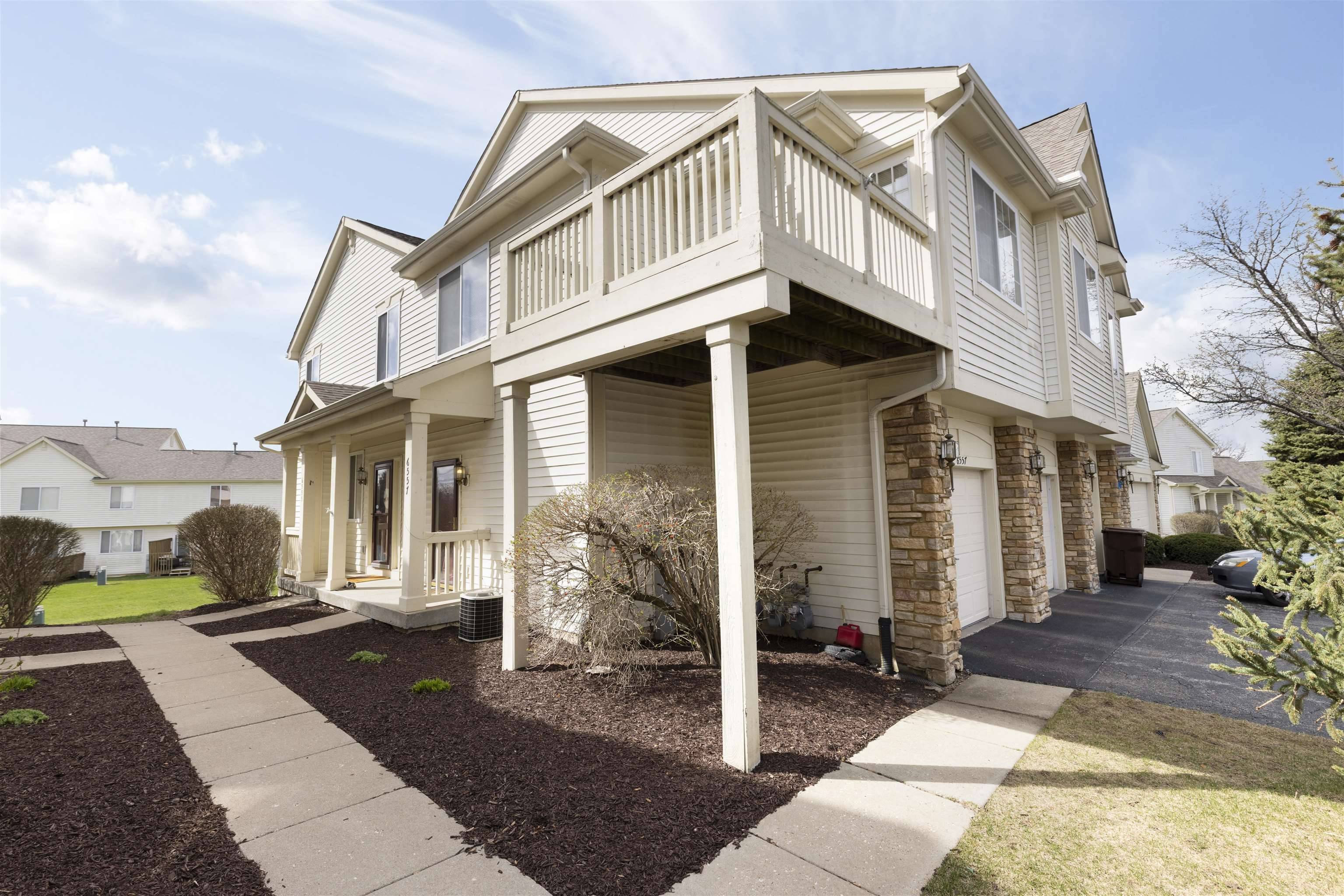 6557 BROADCAST Parkway, Loves Park, IL 61111