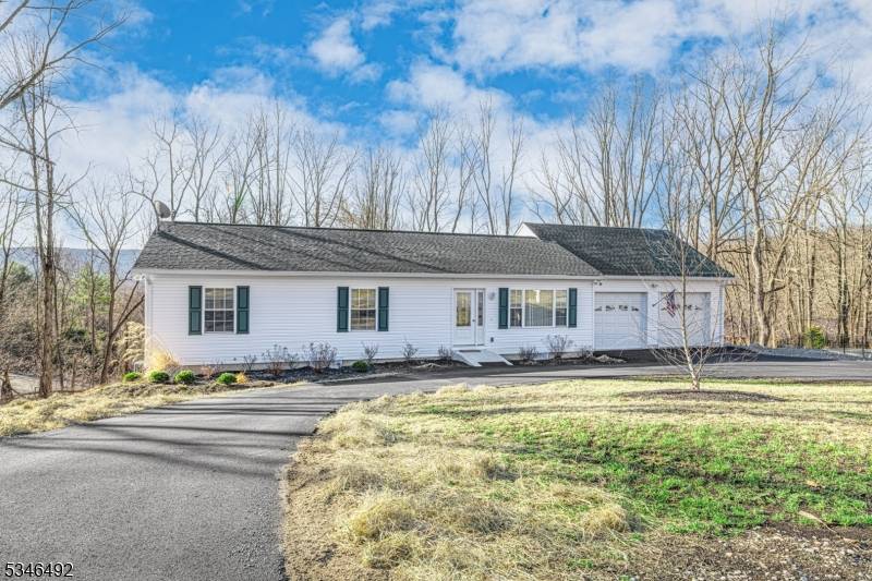 6 Slayton, Vernon Twp., NJ 07418