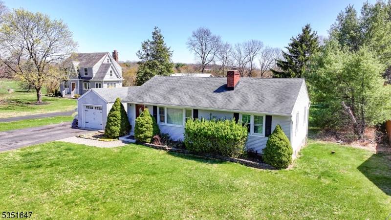 Readington Twp., NJ 08822,1062 Rt 523