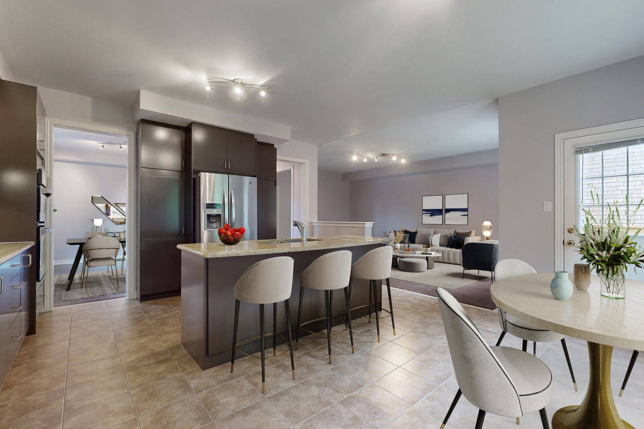 Newmarket, ON L3X 0C7,1292 Mccron CRES