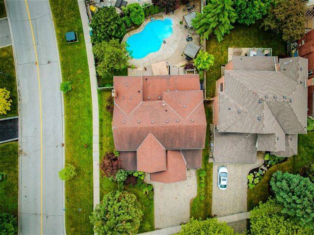 Newmarket, ON L3X 1K8,852 Norwick RD