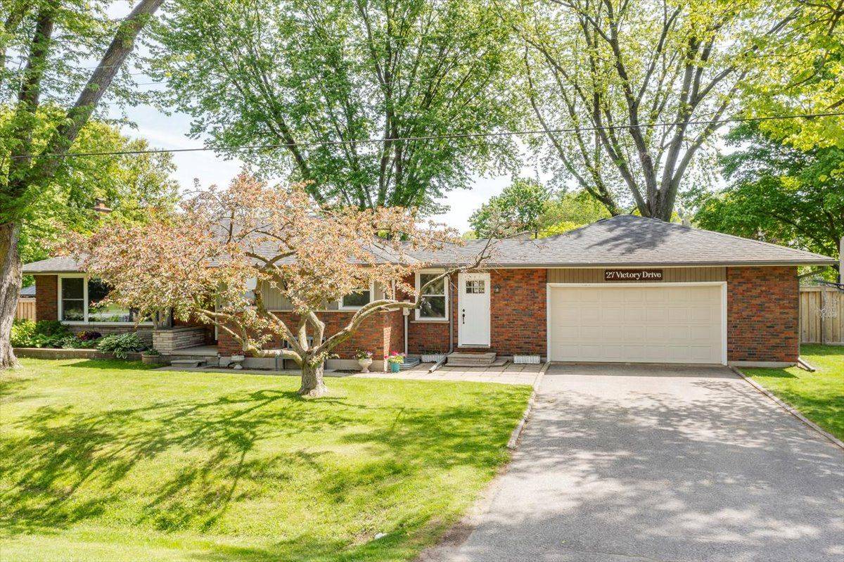 27 Victory DR, East Gwillimbury, ON L0G 1M0