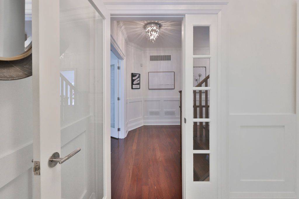 Burlington, ON L7M 3Y9,4211 Millcroft Park DR #4