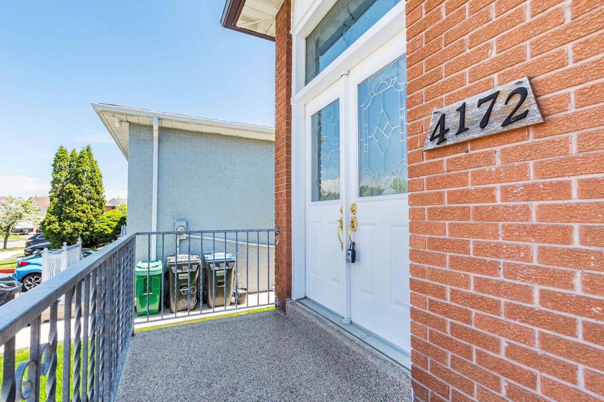 Mississauga, ON L4Z 1J7,4172 Dursley CRES