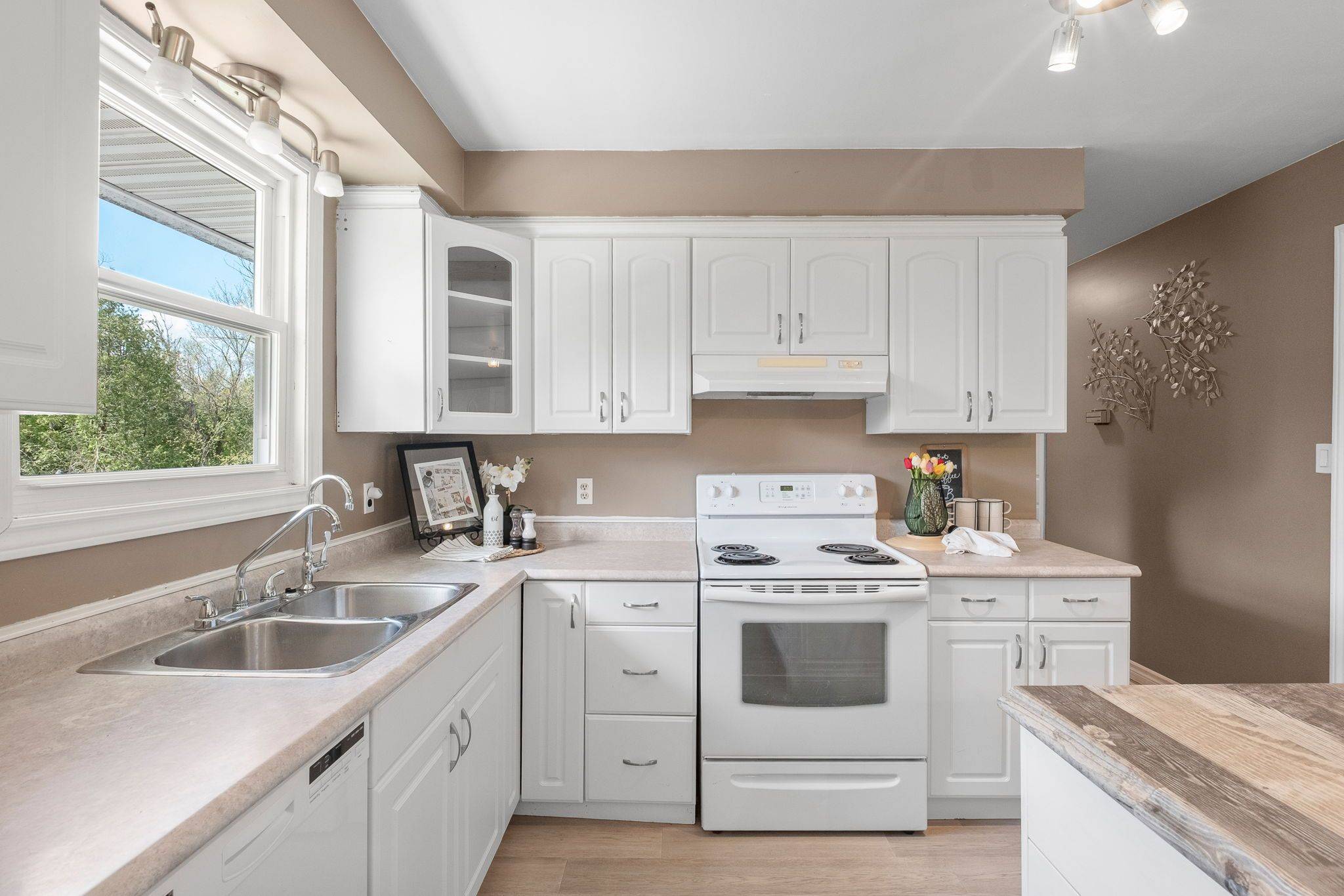 Hamilton Township, ON K0K 1H0,5280 Hillview DR N