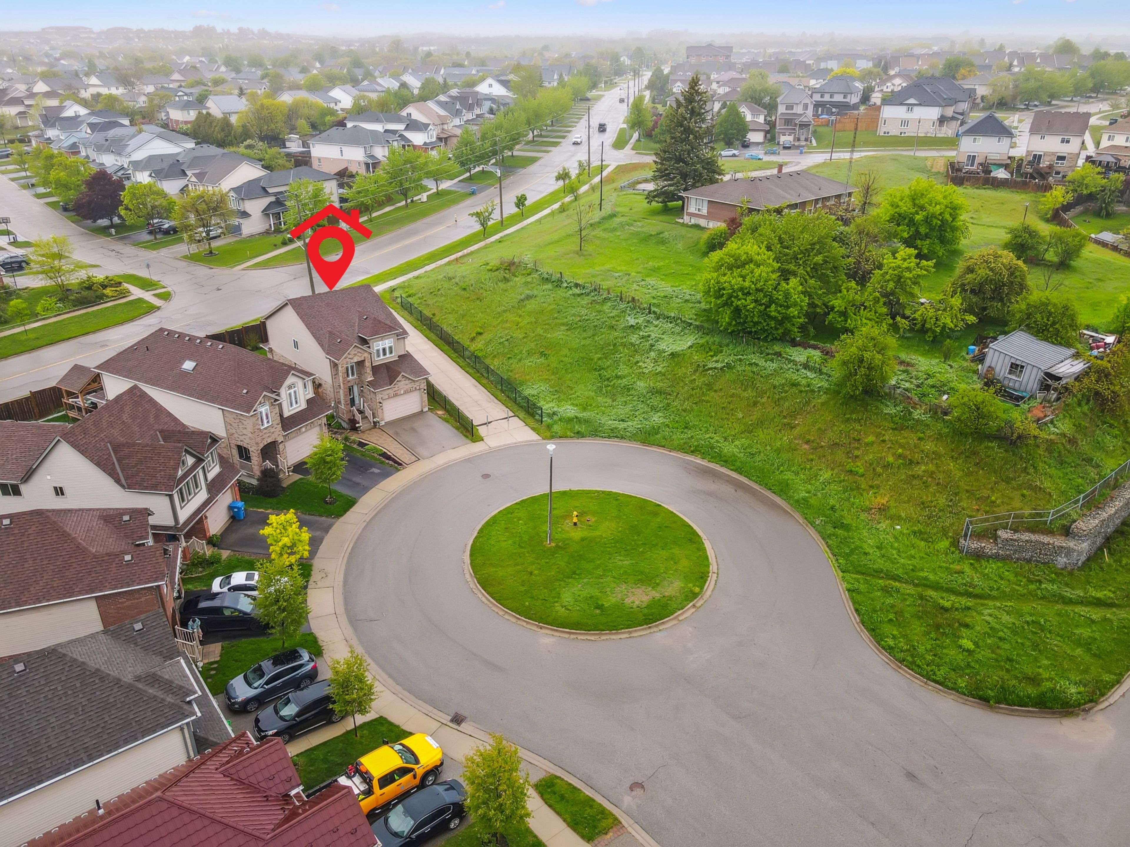 Guelph, ON N1E 0J6,12 Oakes CT