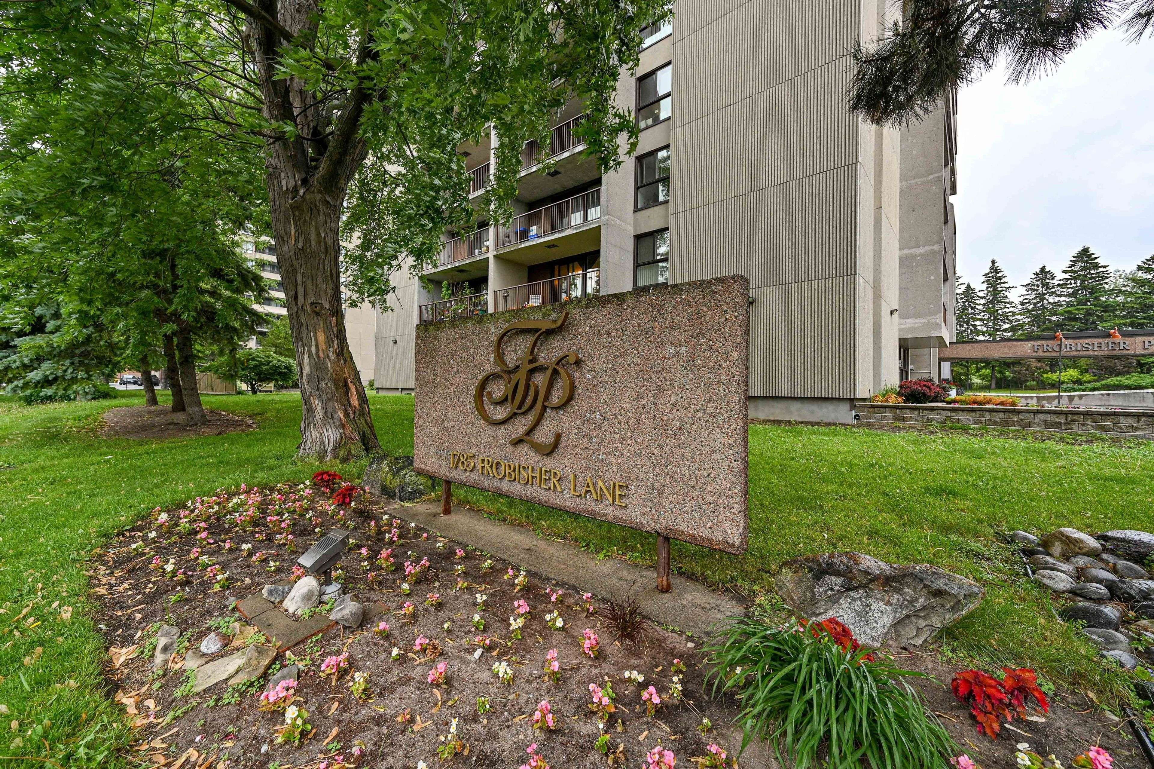 Alta Vista And Area, ON K1G 3T7,1785 Frobisher LN #1007