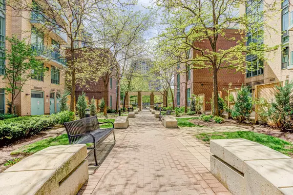 Toronto C14, ON M2N 7E6,28 Olive AVE ##1111