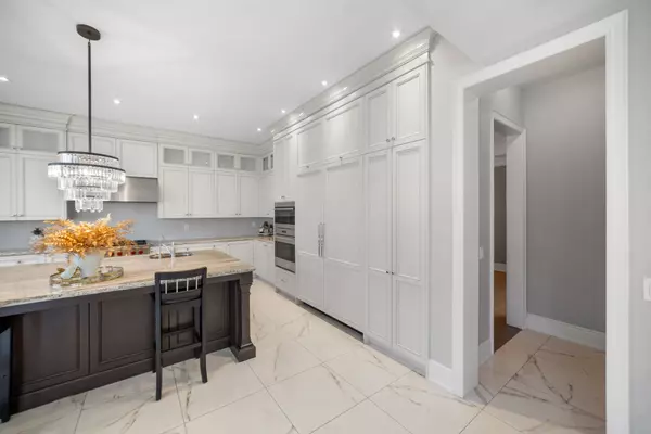 Vaughan, ON L4H 3N5,71 Nave ST