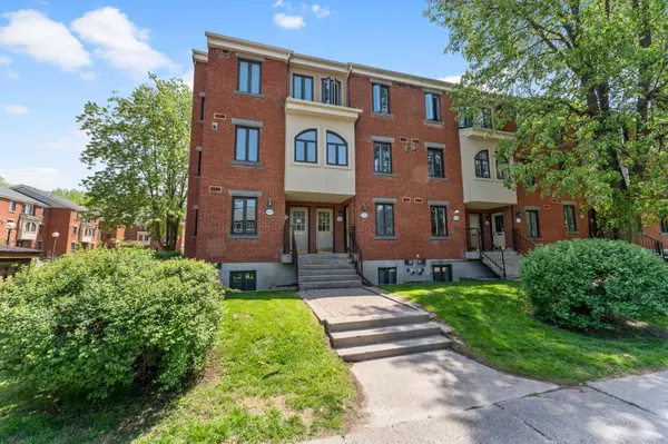 1158 Blasdell AVE, Manor Park - Cardinal Glen And Area, ON K1K 0C2