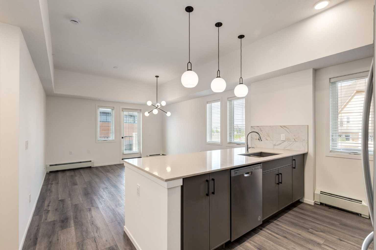 Calgary, AB T3M 4E1,140 Mahogany ST SE #401