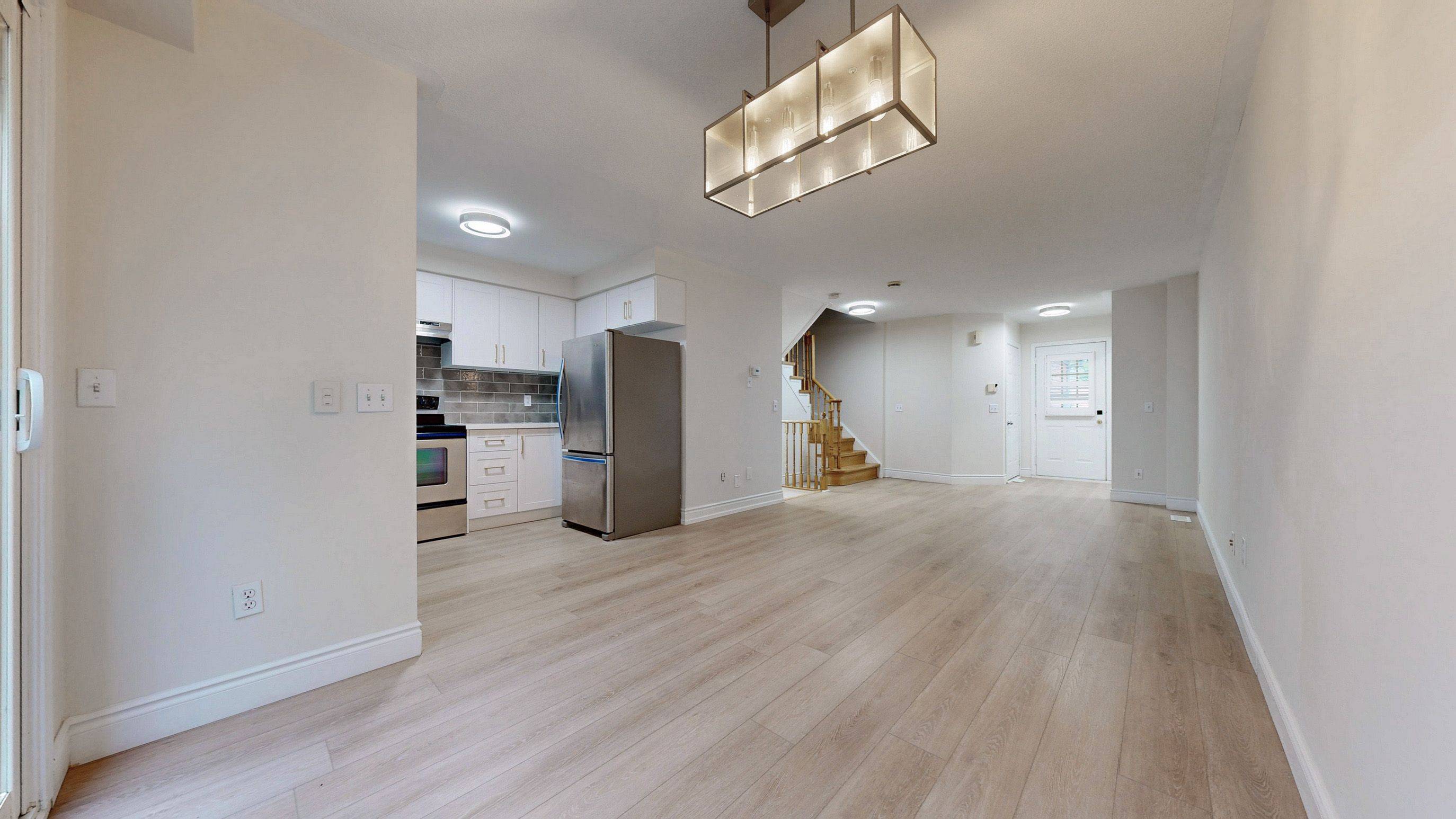 Whitby, ON L1R 2N4,84 Greengrove WAY