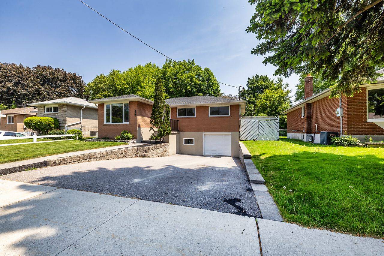 145 Lupin DR, Whitby, ON L1N 1X9
