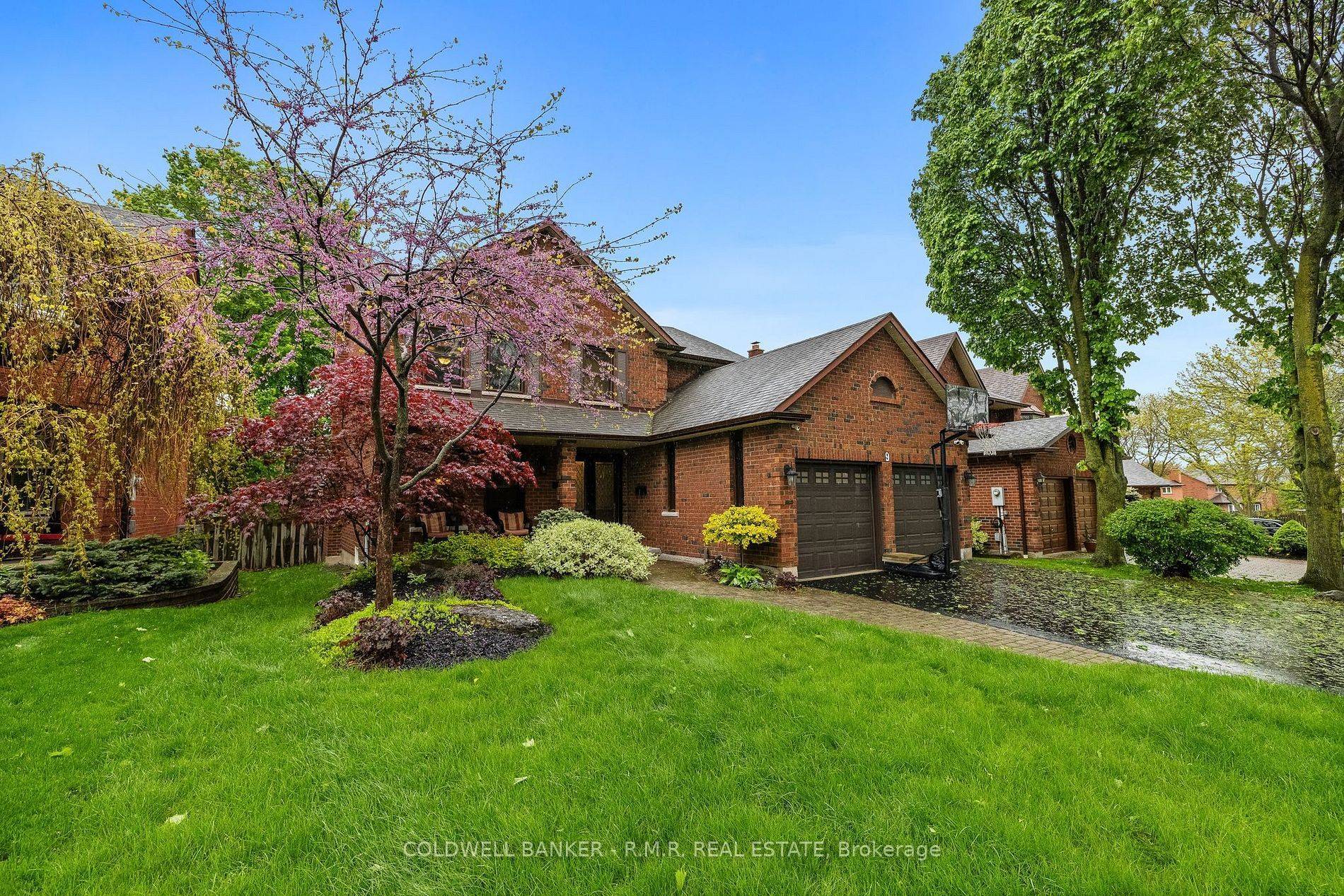9 O'Connor DR, Whitby, ON L1N 7X7