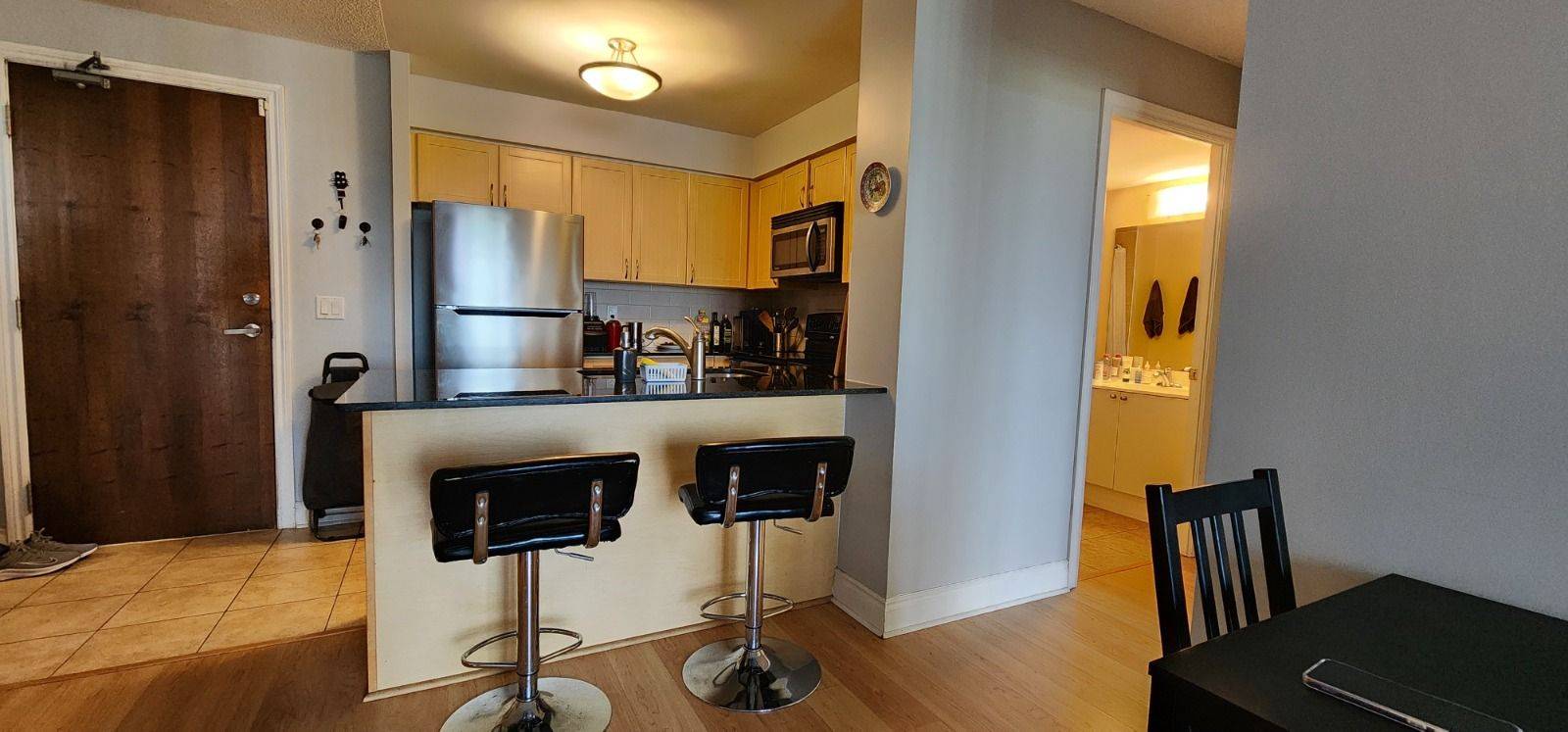 Vaughan, ON L4J 0C9,7 North Park RD #1508