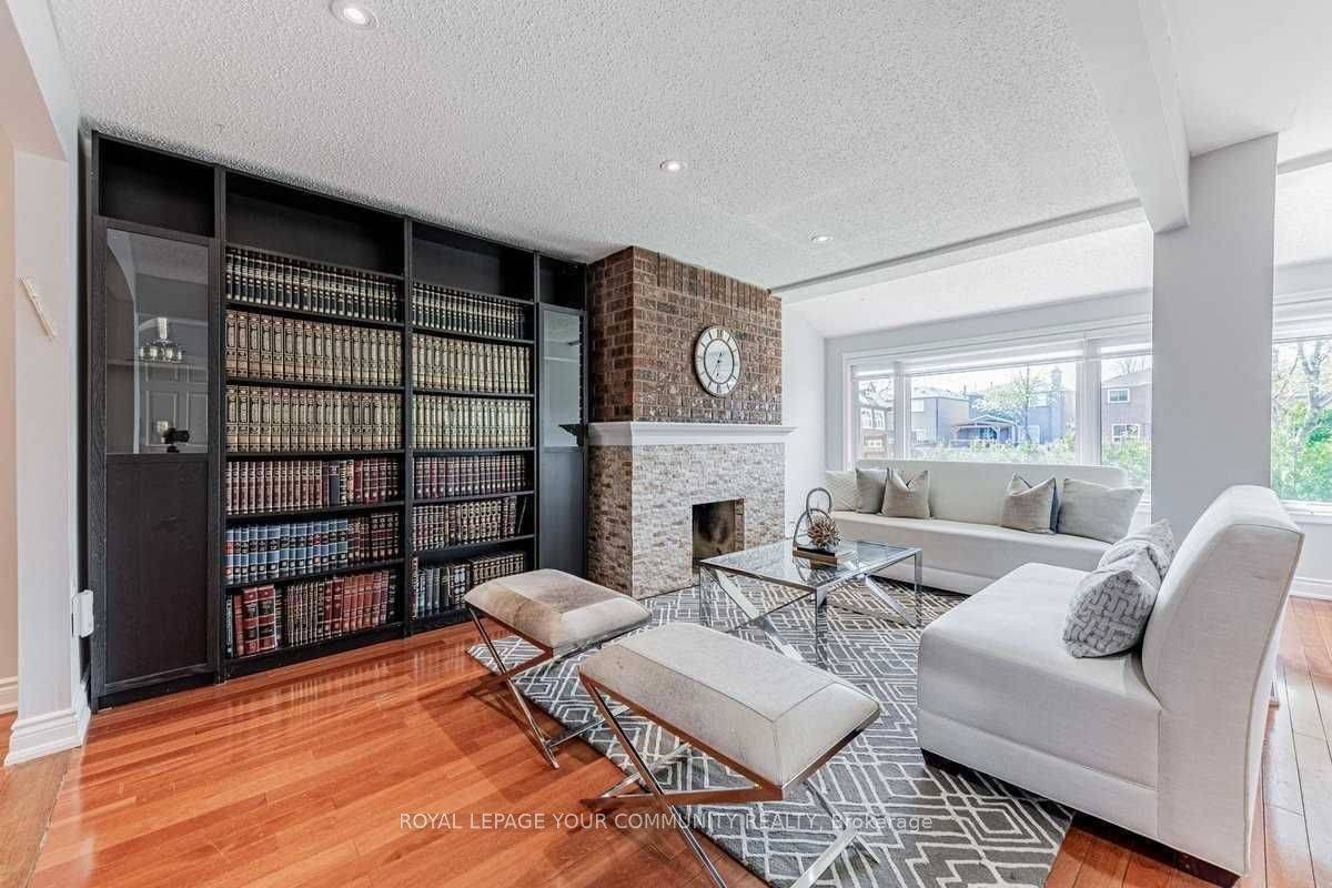 Vaughan, ON L4J 6P1,26 Millcroft WAY