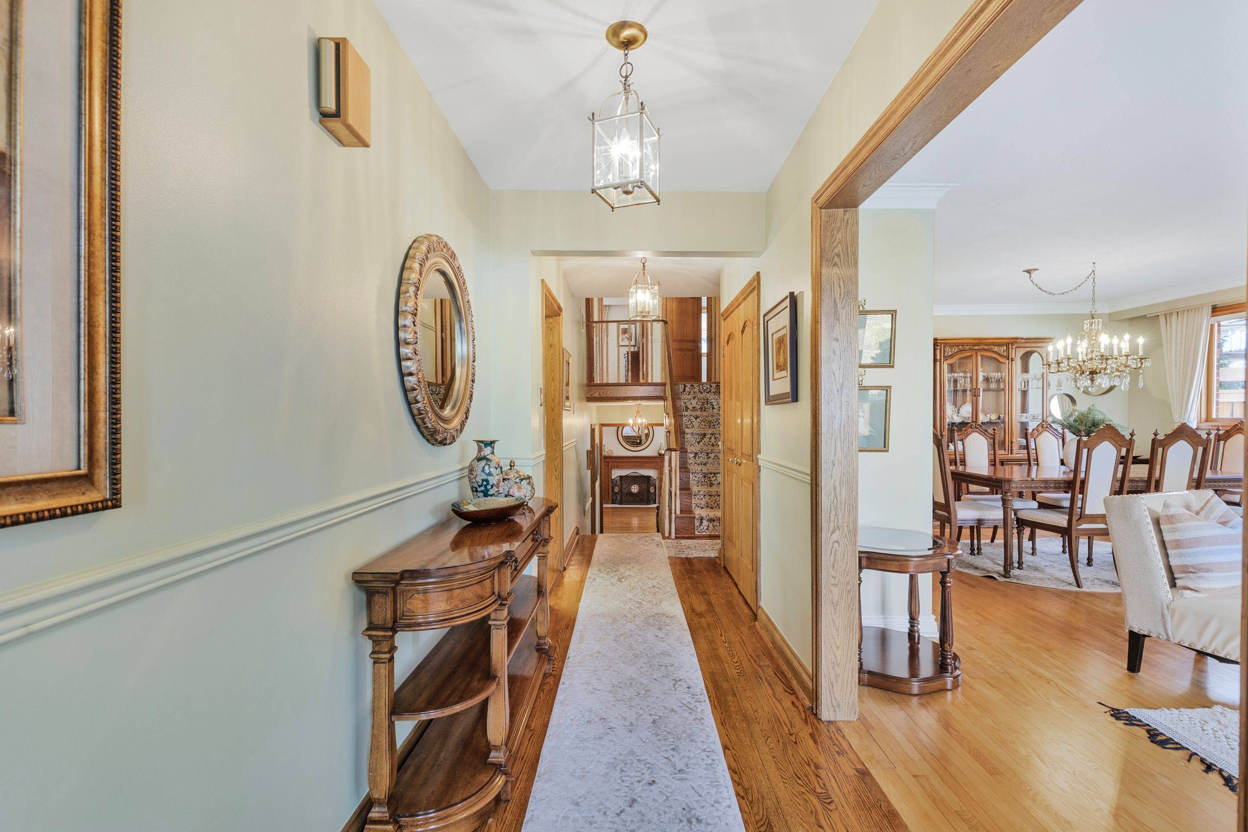 Mississauga, ON L4Y 3G3,3236 Cedartree CRES