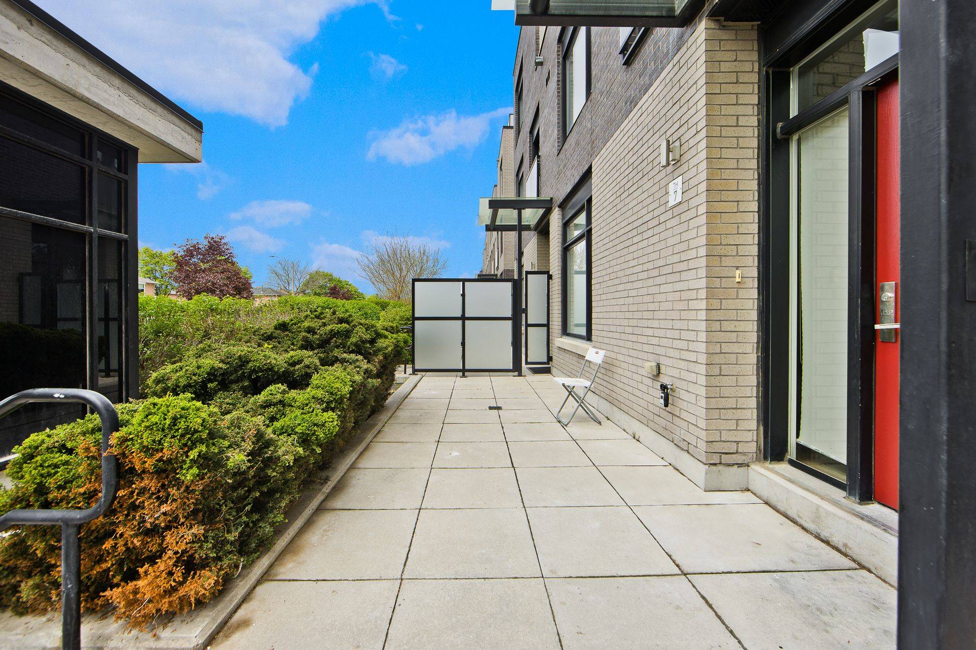 Mississauga, ON L5B 0K2,4020 Parkside Village DR #7